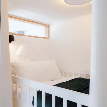 Blackforest Hideaway, Freiburg, Europapark, Schwarzwald * Teningen