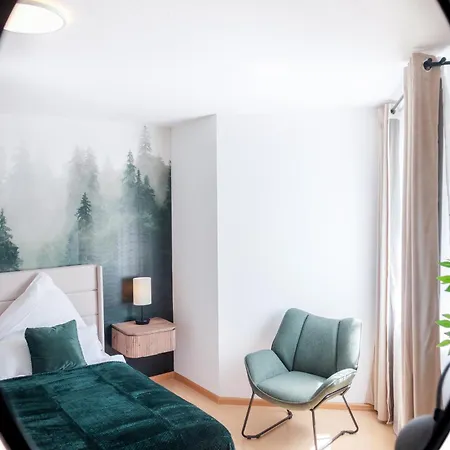 Blackforest Hideaway, Freiburg, Europapark, Schwarzwald Apartment Teningen